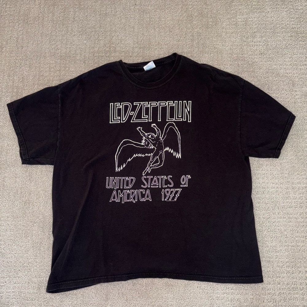 Led Zeppelin tshirt